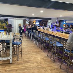 Tucker's - Bar area