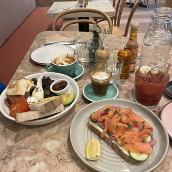 Banter - Salmon Toast, Big Breakfast, Cortado - Australian Near Me - New York, New York Banter - Salmon Toast, Big Breakfast, Cortado - Australian Near Me - New York, New York