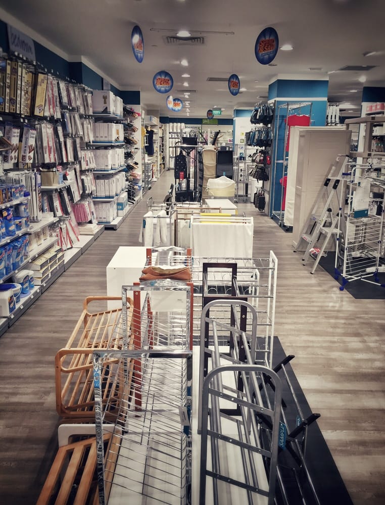 HOWARDS STORAGE WORLD Updated October 2024 10 Photos 80 Marine