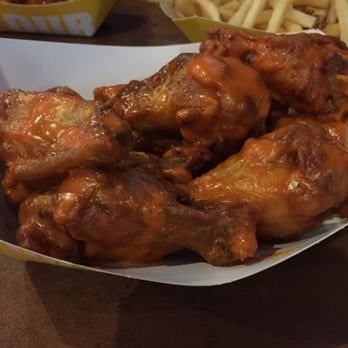 Buffalo Wild Wings - Original hot - American Near Me - Long Beach, California
