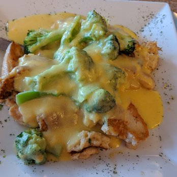 Cocoa Diner - Chicken Cocoa: grilled chicken breast topped with crab cake, fresh broccoli and Hollandaise sauce, served with soup or salad & 1 side. - Diners Near Me - Hummelstown, Pennsylvania