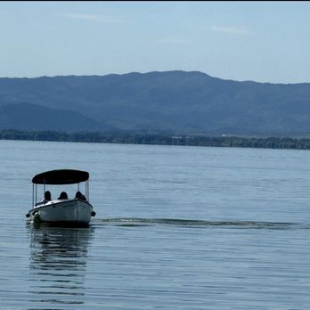 Angelique's Lakefront Tiny Haven - Cruising for one hour. - Vacation Rentals Near Me - Nice, California