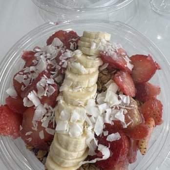 Movita Juice Bar - Açaí bowl - Juice Bars & Smoothies Near Me - Montebello, California Movita Juice Bar - Açaí bowl - Juice Bars & Smoothies Near Me - Montebello, California