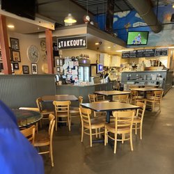 Morningstar's New York Pizza - Indoor seating
