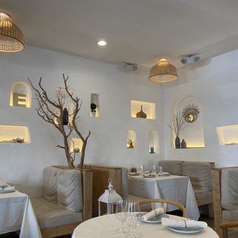 Elia - Inside - Greek Near Me - Pleasanton, California
