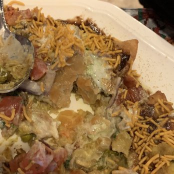 Momo N Curry - Samosa chat - cut up samosas with tamarind sauce, yogurt, mint crunchy little noodles - YUM! - Indian Near Me - Concord, California Momo N Curry - Samosa chat - cut up samosas with tamarind sauce, yogurt, mint crunchy little noodles - YUM! - Indian Near Me - Concord, California