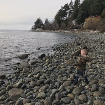 Beach Gardens Resort & Marina - Beach - Resorts Near Me - Powell River, British Columbia
