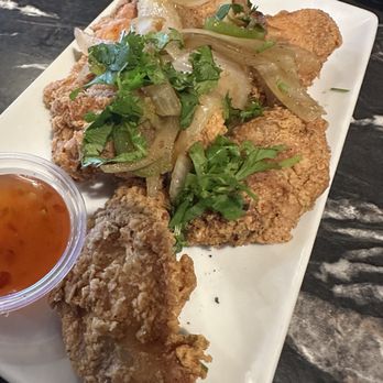 Pho Momma - Chicken Wings with Salt Pepper - Noodles Near Me - Sacramento, California Pho Momma - Chicken Wings with Salt Pepper - Noodles Near Me - Sacramento, California