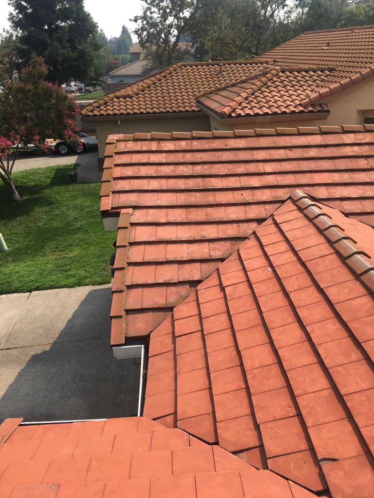 Slide of Quality Roofing