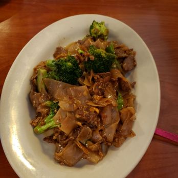 PP Thai & Sushi - Pad See Ew - Thai Near Me - Mesa, Arizona