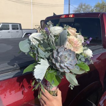 Hillcrest Floral - Brides bouquet - Florists Near Me - Boise, Idaho Hillcrest Floral - Brides bouquet - Florists Near Me - Boise, Idaho