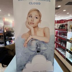 Ulta Beauty - Ariana Grande Cloud perfume
