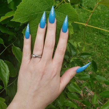 La La Nails - I call these "Cinderella's Dream" - I left this up to Lee! - Nail Salons Near Me - Knoxville, Tennessee