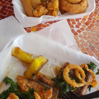 Uptown Scratch Kitchen - Shrimp Po-boy & Seared Salmon! Awesome! - Food Trucks Near Me - Saint Augustine, Florida