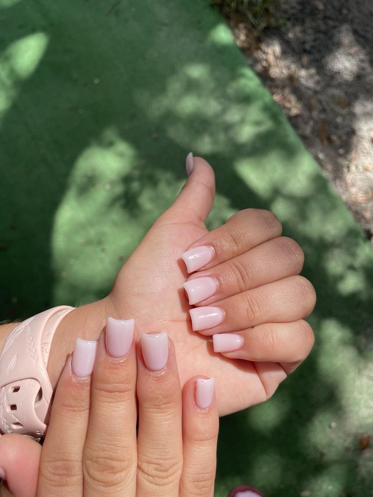 Easy Nails Image