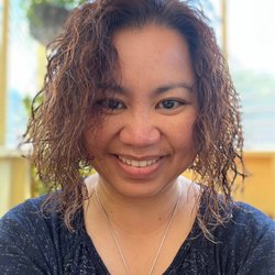 Natural Beauty Salon - Also do curls