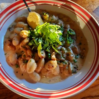 Scaddabush - Roasted mushroom & truffle gnocchi ($23.97) - Italian Near Me - Richmond Hill, Ontario Scaddabush - Roasted mushroom & truffle gnocchi ($23.97) - Italian Near Me - Richmond Hill, Ontario