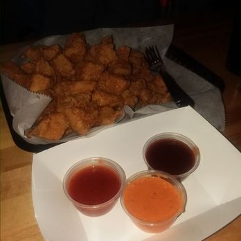 TomKen's Friendly Fried Chicken - Tenders with sauces - Chicken Wings Near Me - Milwaukee, Wisconsin TomKen's Friendly Fried Chicken - Tenders with sauces - Chicken Wings Near Me - Milwaukee, Wisconsin