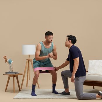Kins - In-home appointments so you can spend more time recovering & less time commuting - Physical Therapy Near Me Kins - In-home appointments so you can spend more time recovering & less time commuting - Physical Therapy Near Me