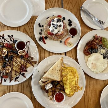 Limonada Bar + Brunch - The brunch spread! - Breakfast & Brunch Near Me - Miami Beach, Florida