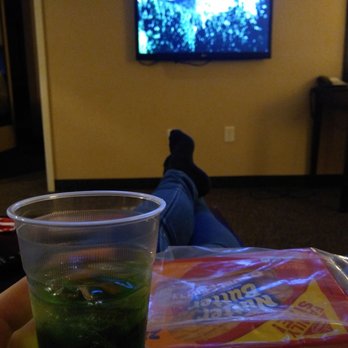 Comfort Inn & Suites - Nighty-nightcap night! :-) - Hotels Near Me - Wadsworth, Ohio