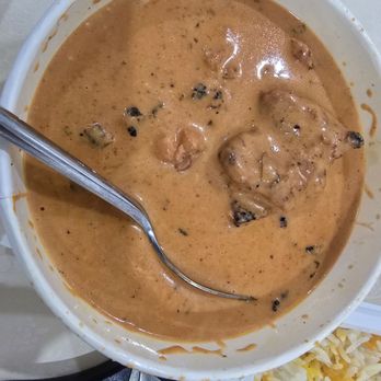Cafe Maharani - Butter Chicken Makhni - Indian Near Me - Honolulu, Hawaii