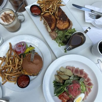 Brasserie - French Near Me - Tenafly, New Jersey
