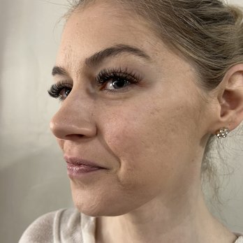 Brazen Beauty Vault - Hybrid - Eyelash Service Near Me - Denison, Texas