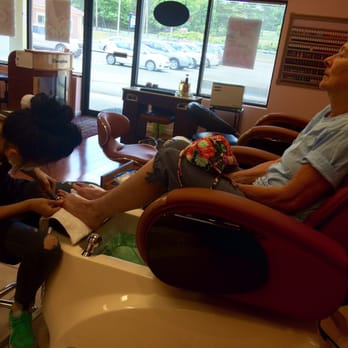 J&J Nails & Spa - Mom getting a relaxing pedicure. - Nail Salons Near Me - Auburn, Massachusetts J&J Nails & Spa - Mom getting a relaxing pedicure. - Nail Salons Near Me - Auburn, Massachusetts