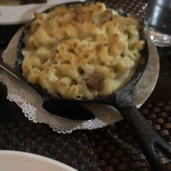 Rails Steakhouse - Mac & Cheese, Smoked Brisket, Caramelized Onions - Steakhouses Near Me - Towaco, New Jersey