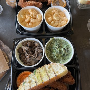 Urban Plates - 3pc tender plate, Creamed Spinach, Cremini & Oyster Mushrooms W. Garlic Parmesan Butter, Macaroni & Cheese - New American Near Me - Irvine, California Urban Plates - 3pc tender plate, Creamed Spinach, Cremini & Oyster Mushrooms W. Garlic Parmesan Butter, Macaroni & Cheese - New American Near Me - Irvine, California