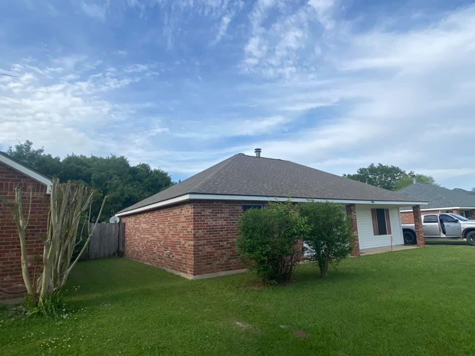 Slide of Top Notch Roofing & Construction