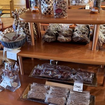 Chocolate Springs Cafe - Cute chop and seating - Coffee & Tea Near Me - Lenox, Massachusetts Chocolate Springs Cafe - Cute chop and seating - Coffee & Tea Near Me - Lenox, Massachusetts
