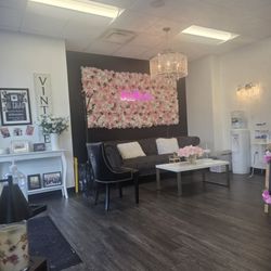 Doll Wax Salon