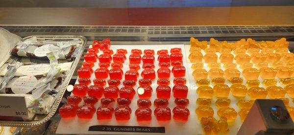 Le Macaron French Pastries by null