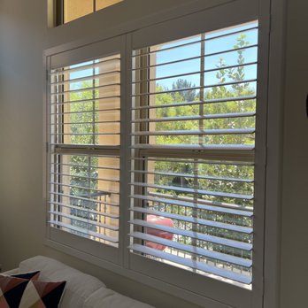 Bella Blinds - Living Room Shutters - Shades & Blinds Near Me