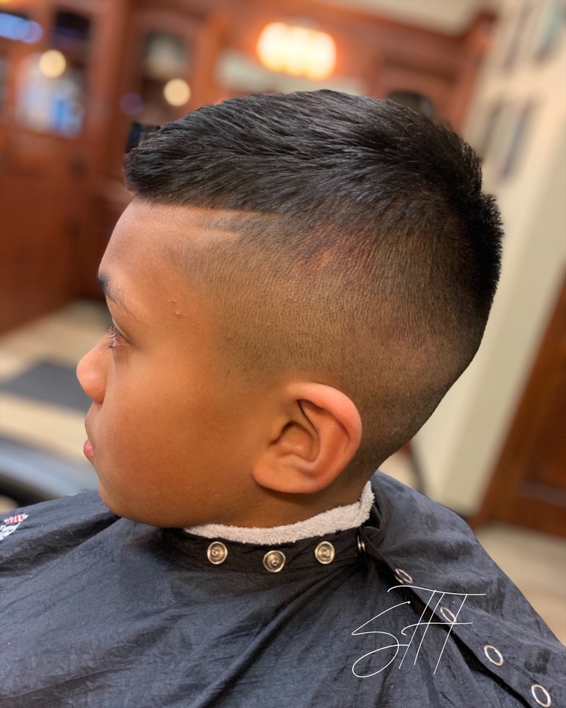 DRY GOODS BARBER SHOP 1426 E Roseville Pkwy, Roseville, California