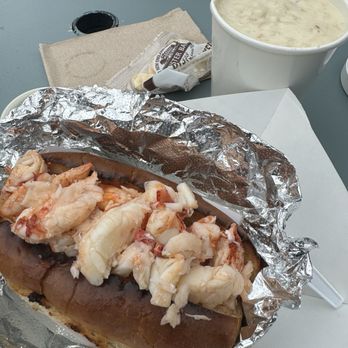 James Hook & Co - Large Lobster Roll with Butter Clam Chowder - Seafood Near Me - Boston, Massachusetts James Hook & Co - Large Lobster Roll with Butter Clam Chowder - Seafood Near Me - Boston, Massachusetts