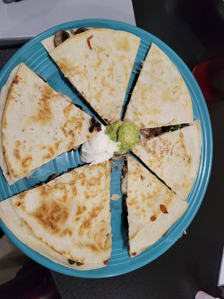 Tres Amigos