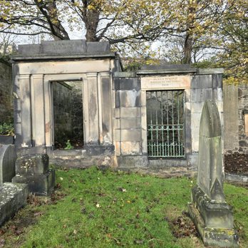 New Calton Burial Ground - One of many mausoleums - Landmarks & Historical Buildings Near Me - Edinburgh, EDH