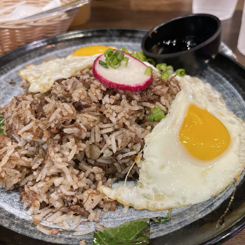 OMELI Kitchen - Oxtail Fried Rice - Vietnamese Near Me - Fullerton, California OMELI Kitchen - Oxtail Fried Rice - Vietnamese Near Me - Fullerton, California