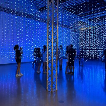 Wonderspaces  - Austin - Dripping lights - Art Galleries Near Me - Austin, Texas
