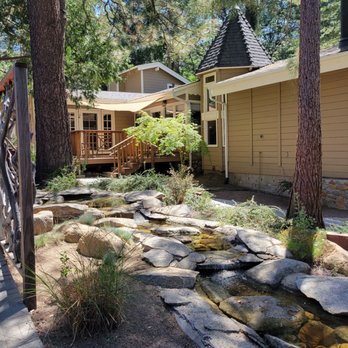 Silver Pines Lodge - Hotels Near Me - Idyllwild, California Silver Pines Lodge - Hotels Near Me - Idyllwild, California