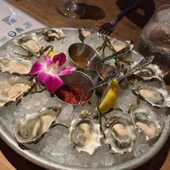 Herringbone Waikiki - Oysters - Seafood Near Me - Honolulu, Hawaii Herringbone Waikiki - Oysters - Seafood Near Me - Honolulu, Hawaii