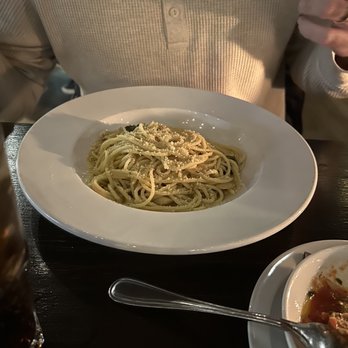 Zambri's - Aglio and olio - Italian Near Me - Victoria, British Columbia