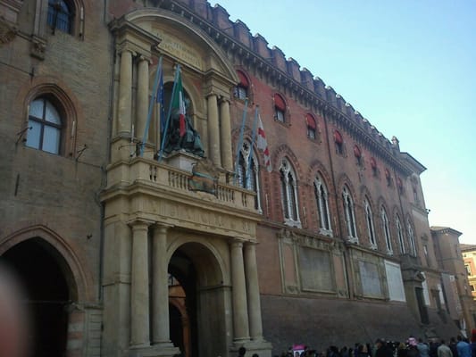 Palazzo d'Accursio by null