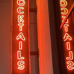 The Paramount - Neon sign.