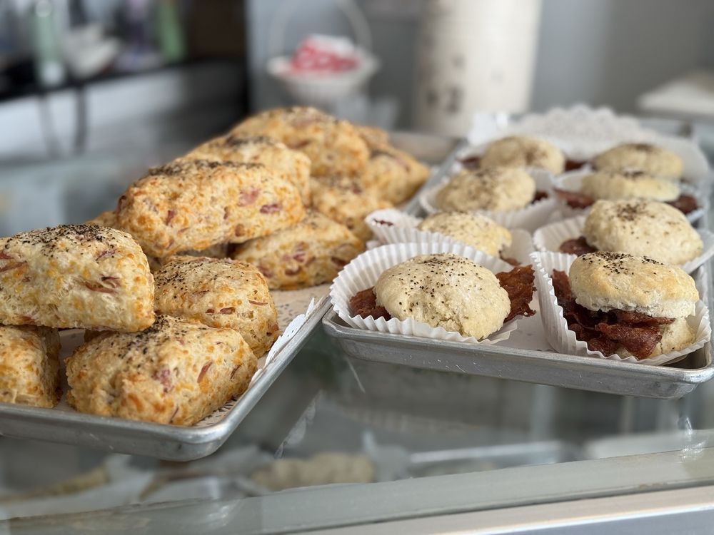 B's Bakery