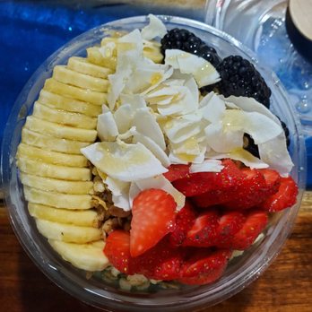 Grati Cafe - Best smoothie bowls! Owner is dedicated & thoughtful about evey order & takes time to make amazingly beautiful bowls  + paddle boarding!!! - Juice Bars & Smoothies Near Me - Key Largo, Florida