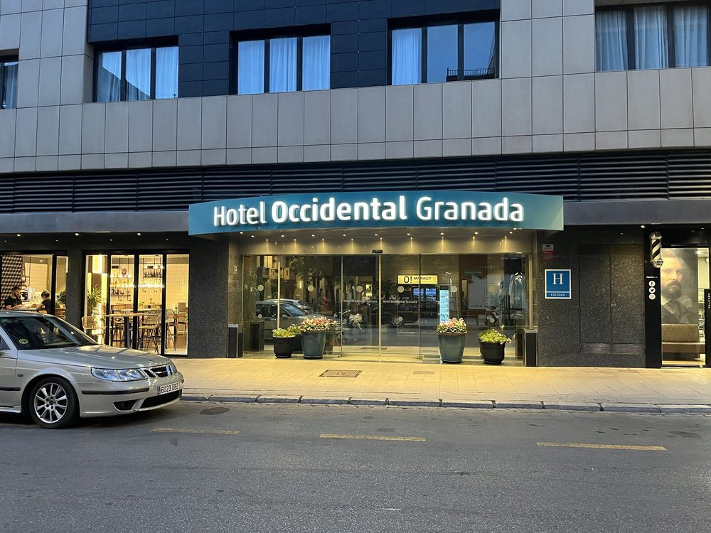 Occidental Granada